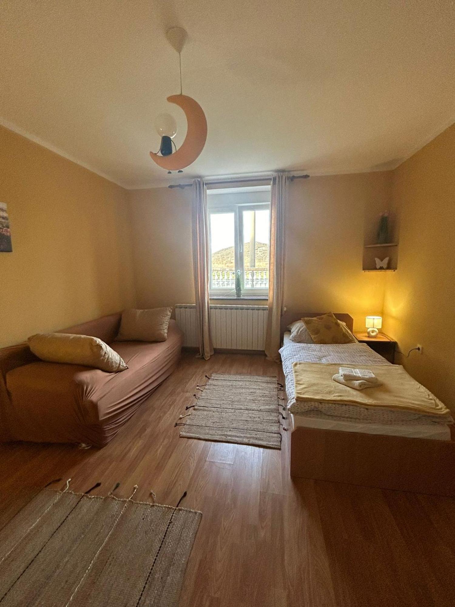 Apartamento Domus Nostra Lovinac  Exterior foto